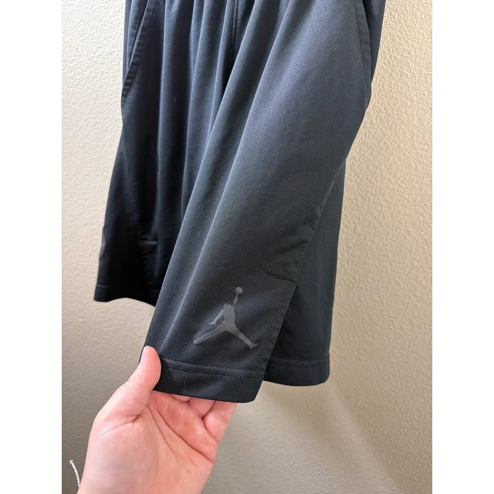 Men's Air Jordan Shorts Size Small